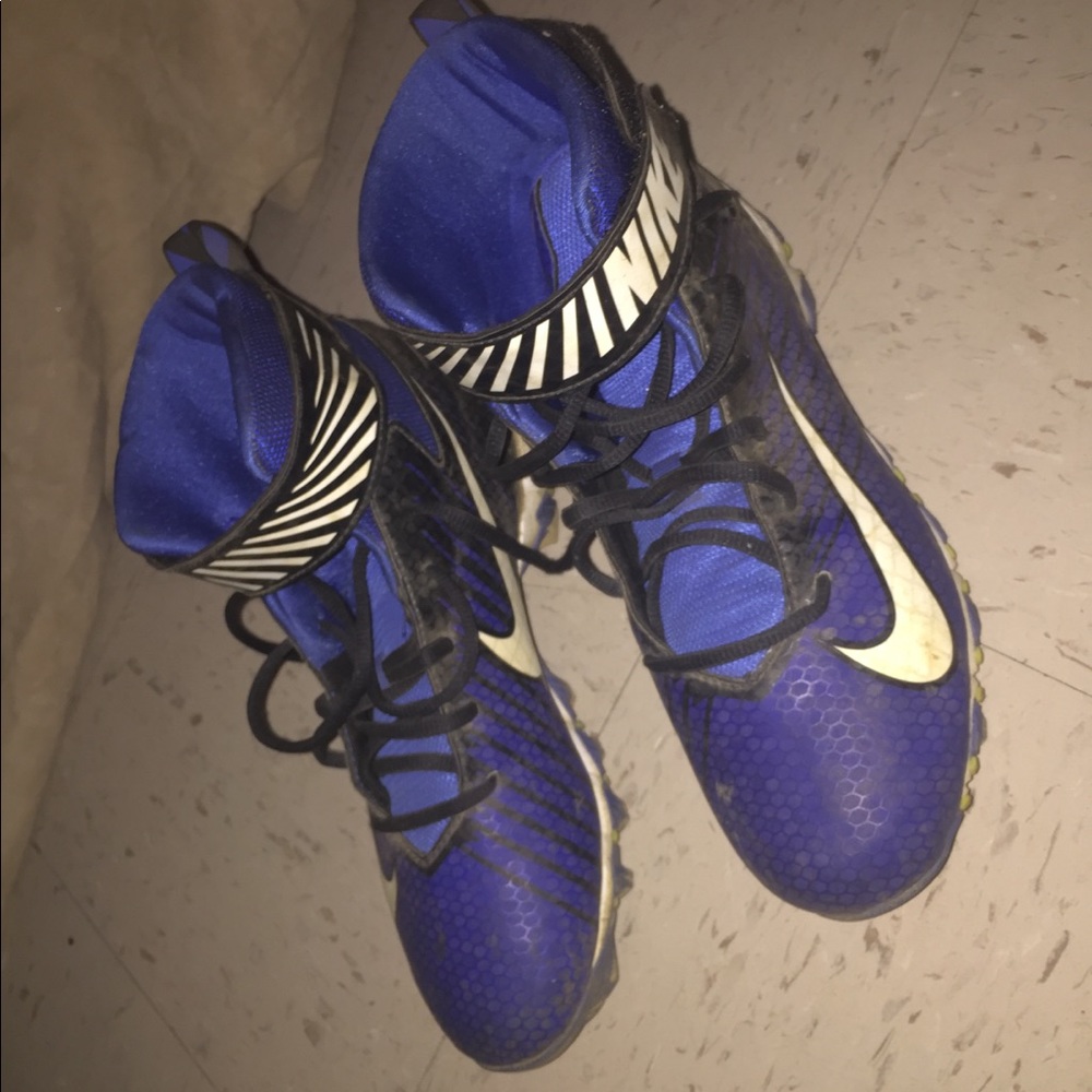 Softball/ Baseball/ football cleats